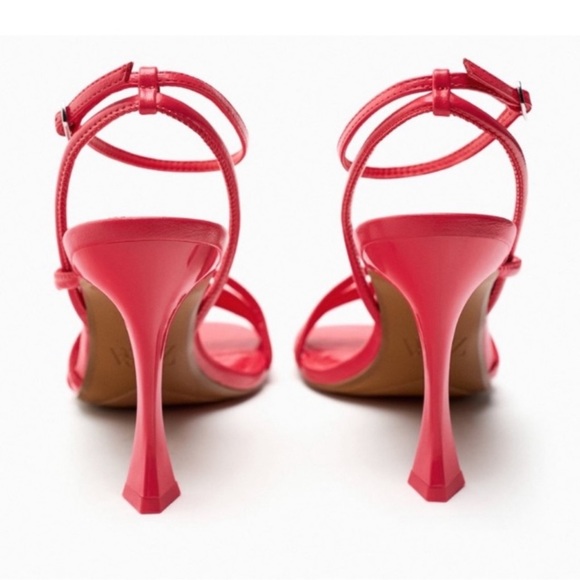 ZARA Coral Red HIGH HEELED
STRAP SANDALS - Picture 7 of 12